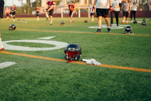 NFL games and award defensive player